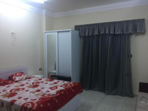 Studio Sea view front Hilton Plaza and city center Cleopatra Resort D26